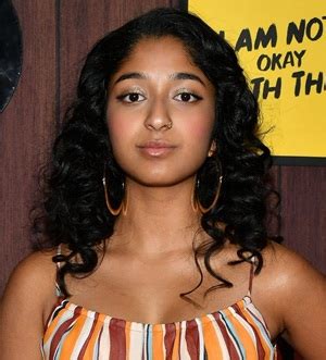 Maitreyi Ramakrishnan Height Weight Shoe Size。